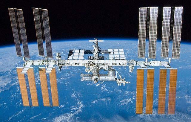 ISS Collision Avoidance Maneuvers The International Space Station (ISS) conducted 4 debris collision avoidance maneuvers in 2015 In addition, due to a late