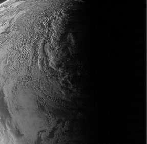 Right: Earth as seen by JunoCam during Juno s Earth flyby.