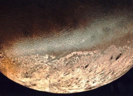 Neptune : Triton Triton is Neptune s largest moon and is thought to be the coldest place in the Solar System at -235 C.