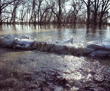 What can be the possible causesc of the increasing flood levels?