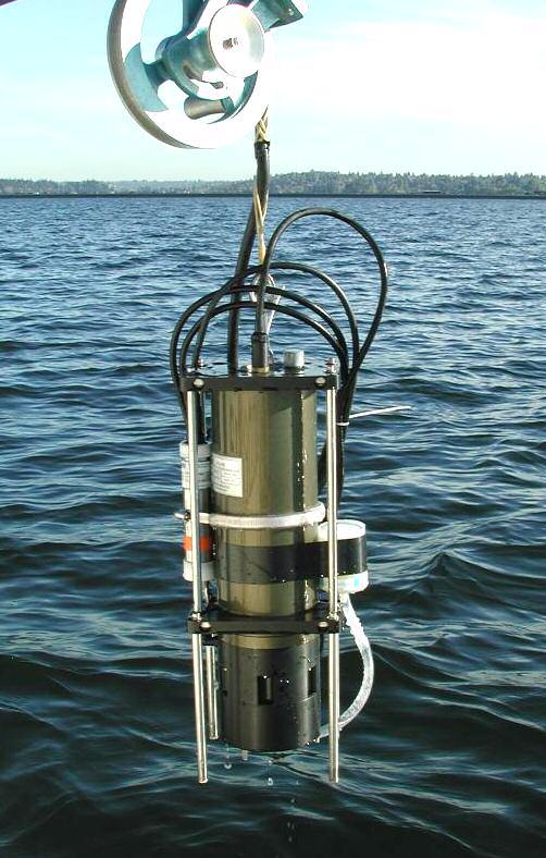 FIELD DEPLOYMENTS We deployed the I-Sphere in Puget Sound and Lake Washington.