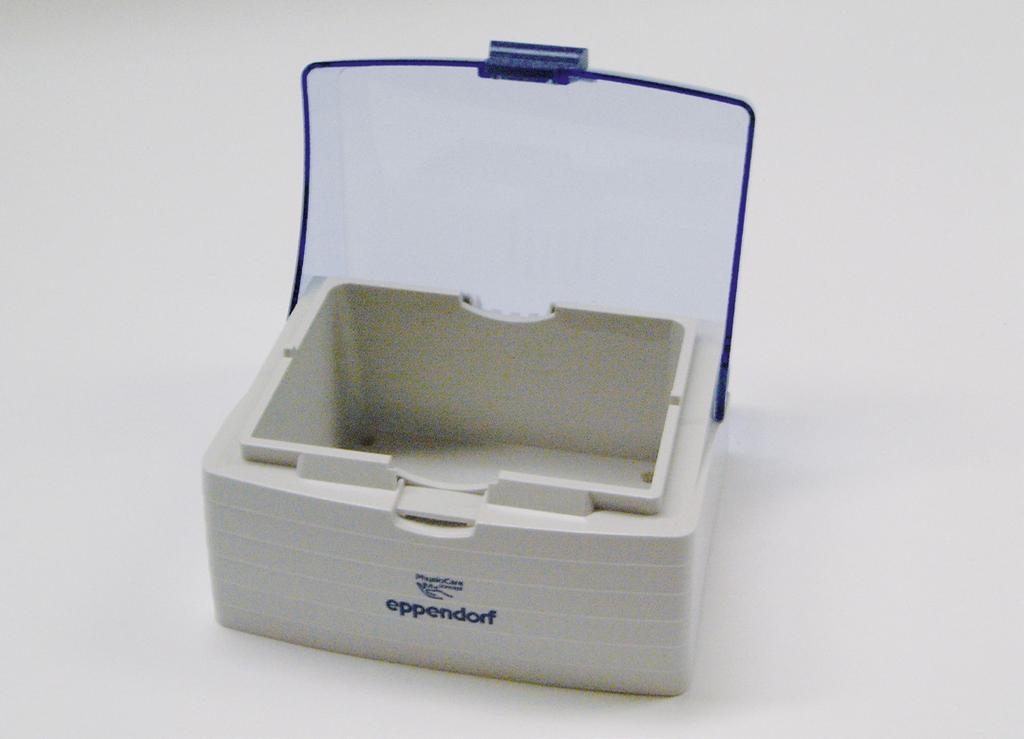 USERGUIDE I No. 38 I Page 3 Results The lid and lower part of the ept.i.p.s. Box were resistant to all tested cleaning and decontamination agents during the wipe test (see Fig.