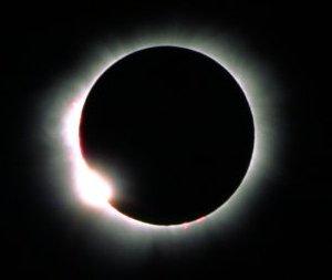 (viewed from Turkey) Diamond Ring Effect This