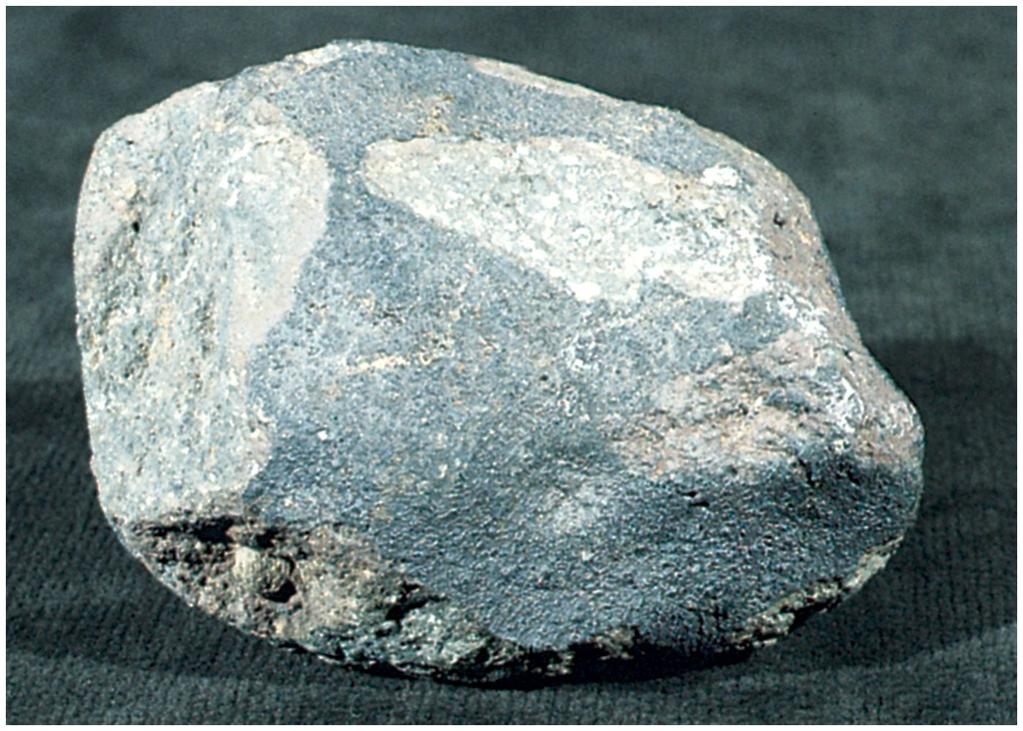 Organic molecules Organic molecules are found on meteorites dating back to