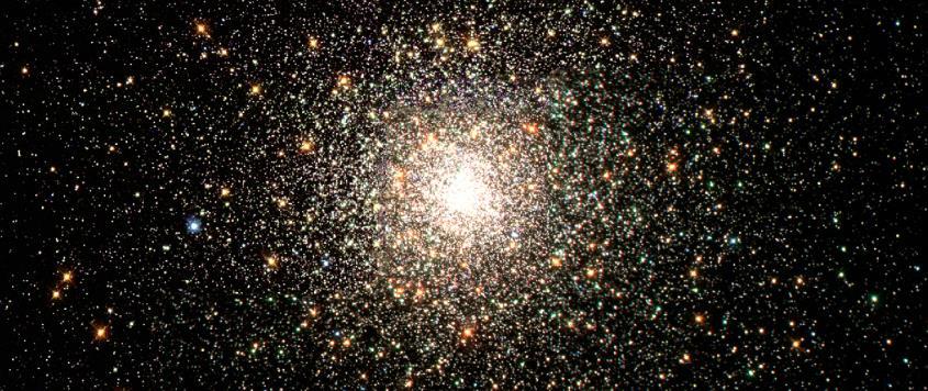 FIGURE 19.1 Globular Cluster M80. This beautiful image shows a giant cluster of stars called Messier 80, located about 28,000 light-years from Earth.