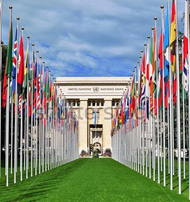U n i t e d N a t i o n s Group size: Season: Location: Duration: 30 visitors Over the year 5 minuts walking distance 1h15 Notes: The United Nations of Geneva is one of the most active centres for
