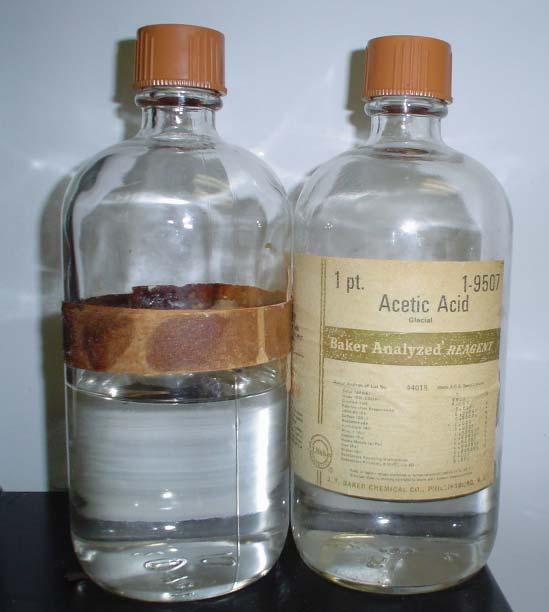 Liquids in small dropper bottles are likely to be test solutions or indicators.