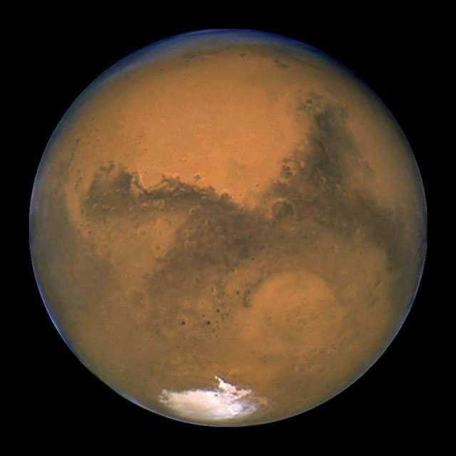 Earth Mars comparison
