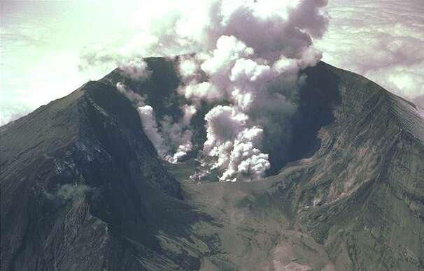 Indonesian volcano Tambora - 1815 Largest eruption in modern times (44 km altitude, 100-150 km3 of ash, five times larger than the Pinatubo)
