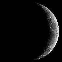 Waxing Crescent When the moon is in between the new moon and the first quarter moon, we are