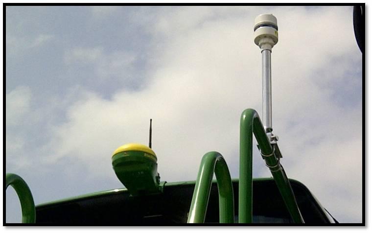 Product Overview John Deere Mobile Weather is a machine mounted weather monitoring system that works in conjunction with the GreenStar 2 and GreenStar 3 systems.