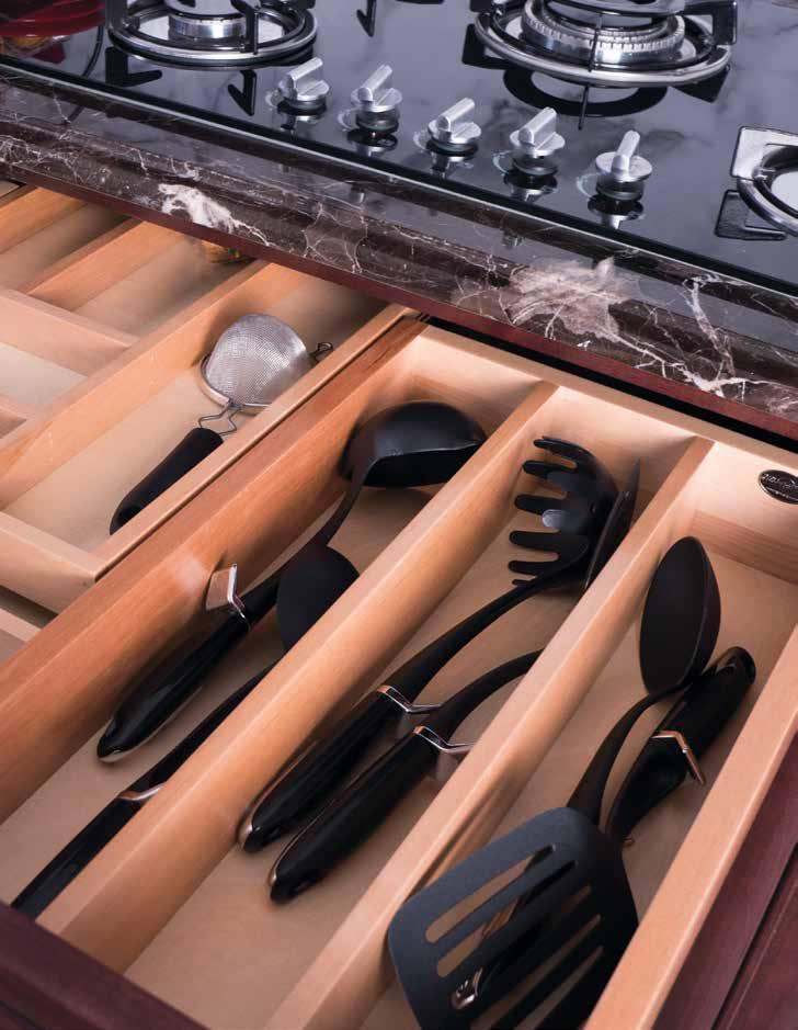 C U T L E R Y DR AWERS Keep your cutlery neatly arranged and within reach with our organizer drawers: 2 - T I E R C U T L E R Y C O M B O D R A W E R 2 - T I E R C U T L E R Y