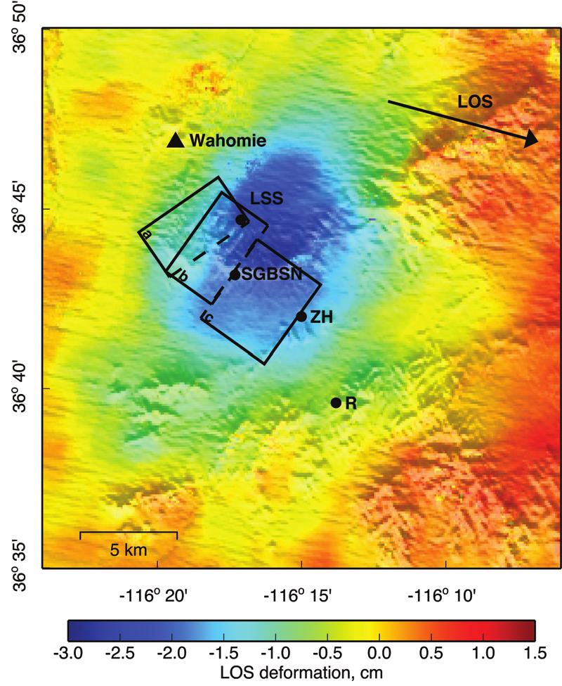LOHMAN ET AL.: LITTLE SKULL MOUNTAIN Figure 2. Averaged interferometric LOS displacement field used in the inversions.