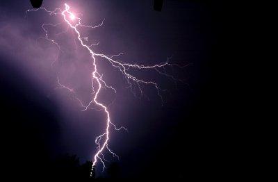 Severe Weather Phenomena Lightning Temperature - up to 12,000 o C Length - up to many miles