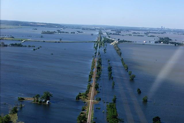 Recent Climate Studies: Findings for the Missouri Basin Interstate 29 underwater: Missouri River flooding in Omaha, NE