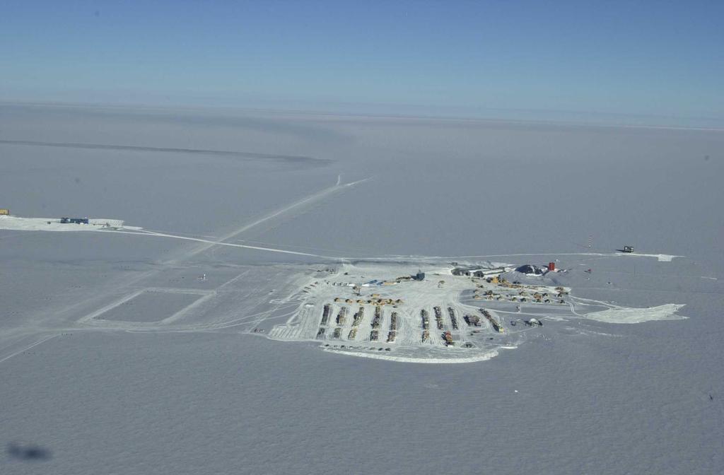 IceCube Dark sector AMANDA South Pole Skiway Dome Super-Kamiokande 50,000 ton tank of water located 1 km underground water