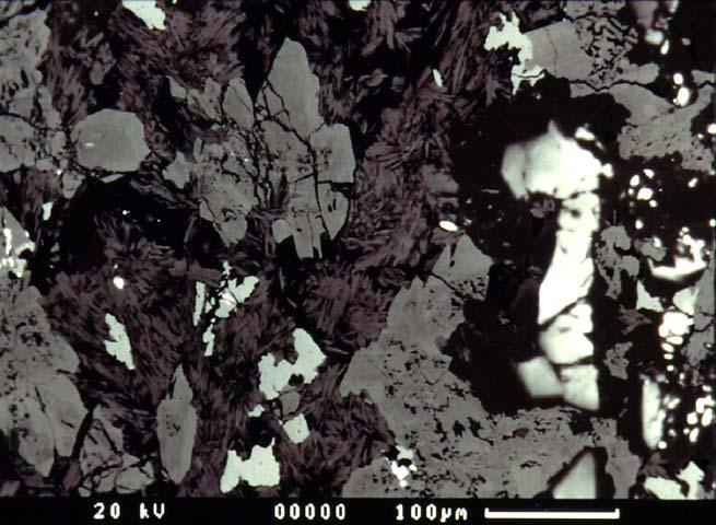 Fluid Flow Drivers & Pathways 3 Scanning electron micrograph of epidosite (combined back scatter and cathodoluminescence) Note infilled porosity, created by alteration reaction forming denser mineral