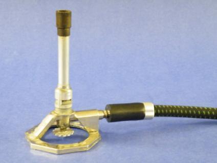 A piece of equipment used for heating substances with open flame operation.