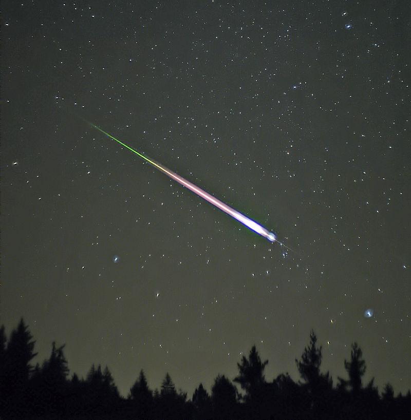 Fireballs and Bolides Very bright meteors May leave a