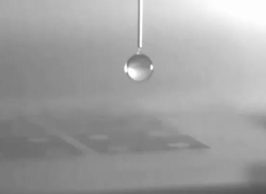 videos recording of drop impacts Superhydropbobic, self-cleaning surfaces Controlled wetting states (Wenzel vs
