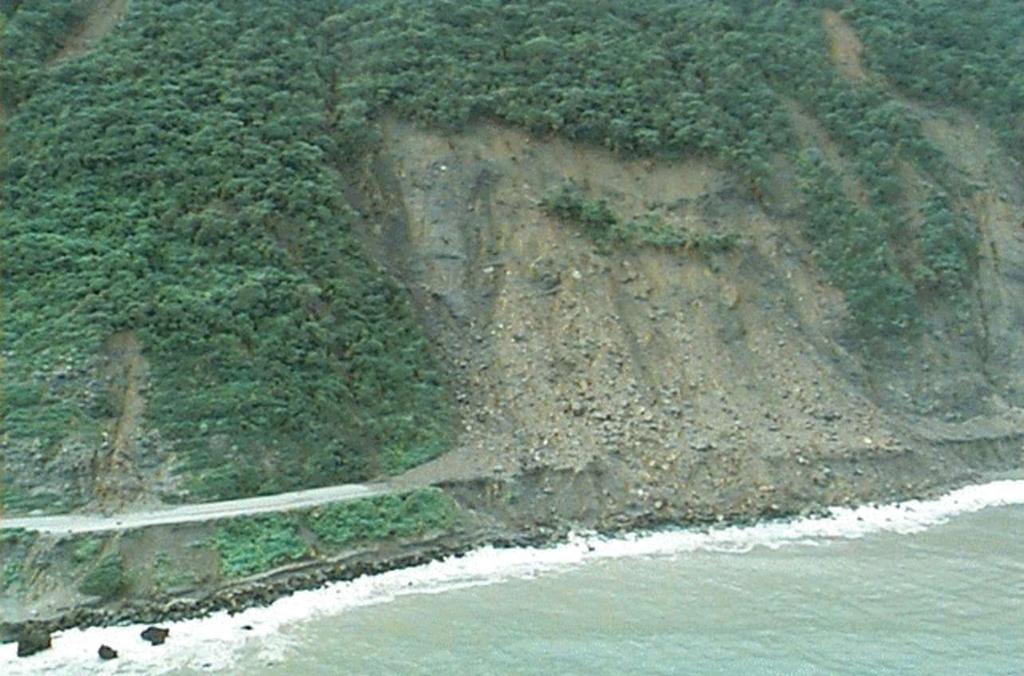 Hundreds of landslides destroyed or damaged