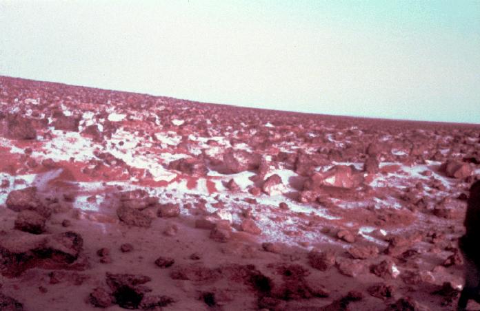 CO 2 Snow: (-110 F (-80 C)) Mars has: seasons
