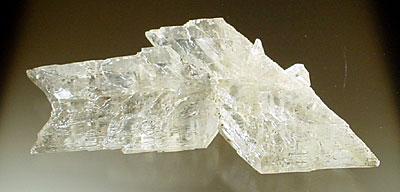2 Gypsum 1 Talc Mohs Scale of RELATIVE Hardness 10 Diamond 9 Corundum 8 Topaz 7 Quartz 6 Orthoclase 5 Apatite 4