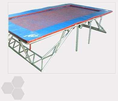 5 (6) Figur 1: See http://www.staginternational.net/trampoline.html. Run the code trampoline.m with correct dimensions of the domain Ω. Study different eigenmodes of the trampoline.