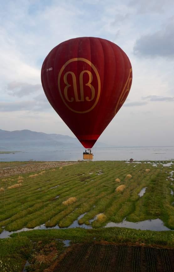 T H E P R O D U C T BALLOONS OVER INLE Fly over the majestic Inle Lake Numbers of Balloons Over Inle - Classic Service Balloon Flights: 2 balloons or 14 passengers 6 to 8 people max (per balloon)