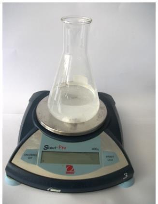 NCEA 2016 Reaction Rates (Part One) Achieved Question Question 2a: A sample of calcium carbonate is added to dilute hydrochloric acid in an open conical flask.