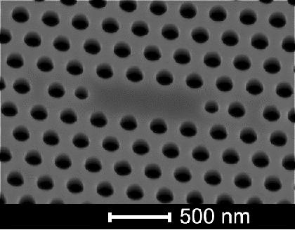 Photonic crystal fabrication L3 defect cavity z 1 µm Q 2 10 4, V eff 0.