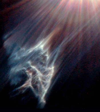 Hot star shines on a gas cloud, energizes the gas A reflection nebulae always