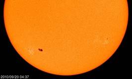 intensity at wavelength of 500 nm 23 Composition of Sun Sun is gaseous -violent, bubbling