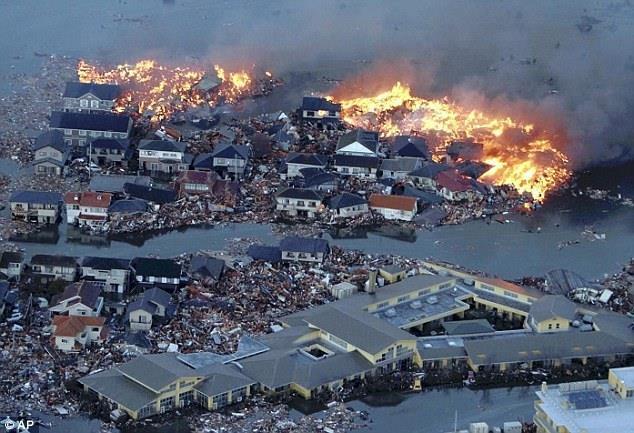 Earthquake Hazards Fire - Fire is a secondary effect of earthquakes.
