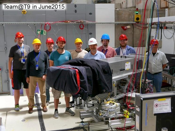 Beam Test at CERN 2015 Fused silica prism as expansion volume 5 x 3 array of