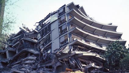 The Effects of Earthquakes News reports and newspaper articles about earthquakes usually include large, dramatic photos of the damage that earthquakes cause (Figure 4). How does this damage occur?