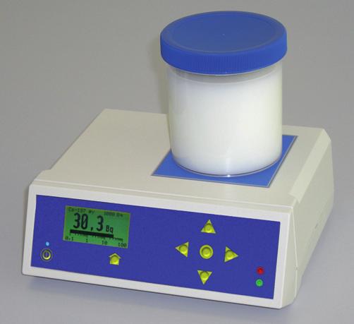 The system is calibrated for Cs-137 and I-131. The measuring values are displayed in Bq, Bq/l or Bq/kg. An integrated multi-channel-analyzer shows the radiation spectrum.