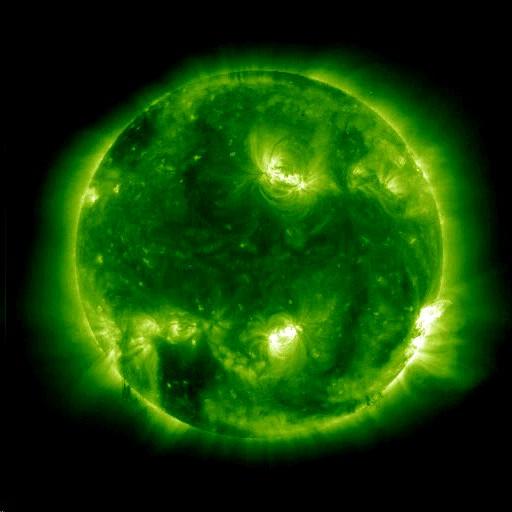 Coronal structures Active regions (loops) Quiet Sun (hazy) X-ray bright