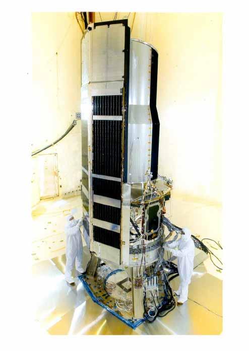 The Spitzer Space Telescope Instrumental capabilities Imaging, 3.6-160 µm Spectroscopy, 5.