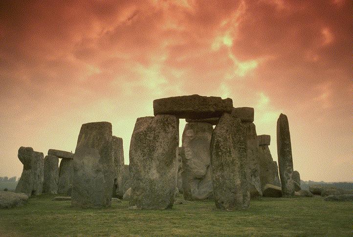 The History of Astronomy In what today is England, early astronomers built Stonehenge around 2,500b.c.