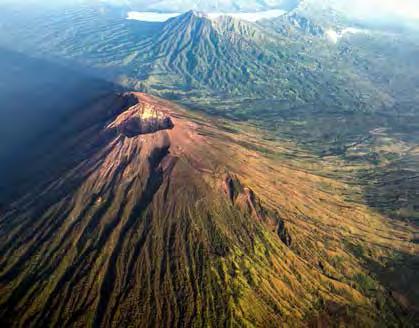 The Kīlauea Volcano: Be a Volcanologist Lesson 0: About Volcanoes We classified Ngauruhoe as an active composite volcano because is really tall and mountainous like most composite volcanoes, and it