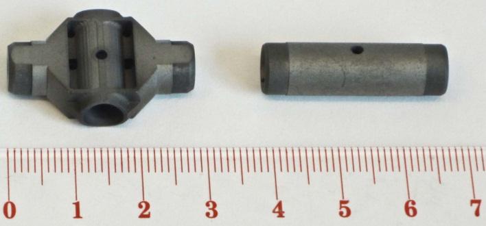 Figure 7. Left) Transversely heated graphite tube. Right) Longitudinally heated graphite tube.