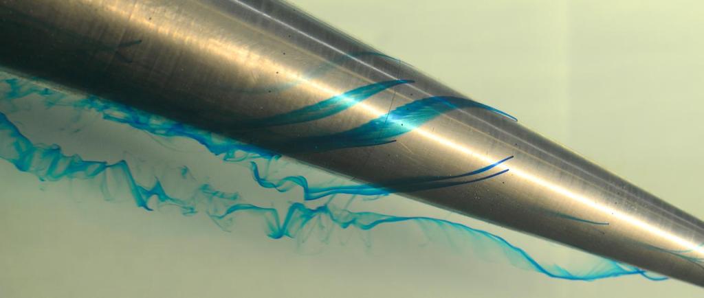 Figure 33: More turbulent flow around the nosecone with higher U, also at α = 20 o. α [ o ] α [ o ] U [m/s] U [m/s] Re [ ] Re [ ] 20 ±0.1 0.2794 ±0.0084 157.28 10 3 (+14.27, 14.