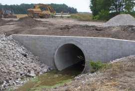 OPEN CANNEL FLOW: Culvert tombino o botte a sifone Often a small cannel is use to convey water from one side to te oter of a levee often a road.