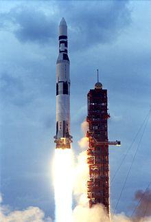 Saturn V Apollo rockets Height : 110