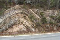 Geological Structures: Anticlines & Synclines Structural trap for : AnticlineTrap Injection into reservoir rock