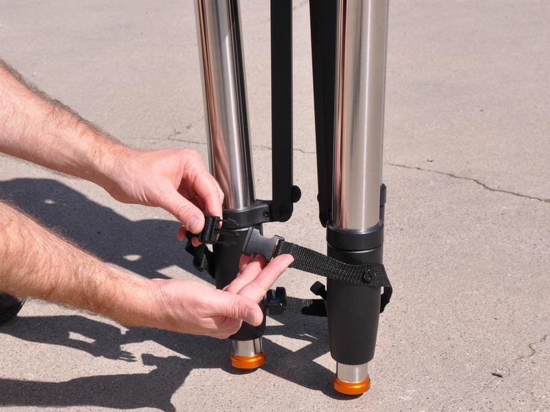 When storing the tripod, it is best to tighten
