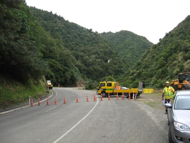 COMMUNICATIONS AND FRONTING UP Treis updated immediately Detours set up via SH 35 and SH 5 Additional VMS signs put in place on SH2 at Paengaroa and on SH 30 east of Rotorua Dedicated website set up