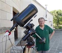 The role of amateur astronomers: even decrease (professional) telescope time