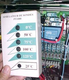 CHAPTER 2 ACCES TO TECHNICIAN MENU 3.CALIBRATION OF TEMPERATURE PROBES After accessing to technician menu, you must select CALIBR. PROBE with 4 / + and 3 / - buttons to calibrate the probes.